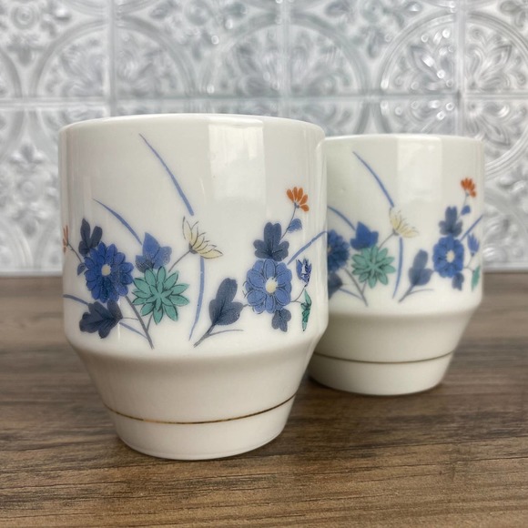 Vintage Pair of Blue Floral Japanese Tea Cups, Otagiri OMC, Saki Cups - Picture 1 of 9